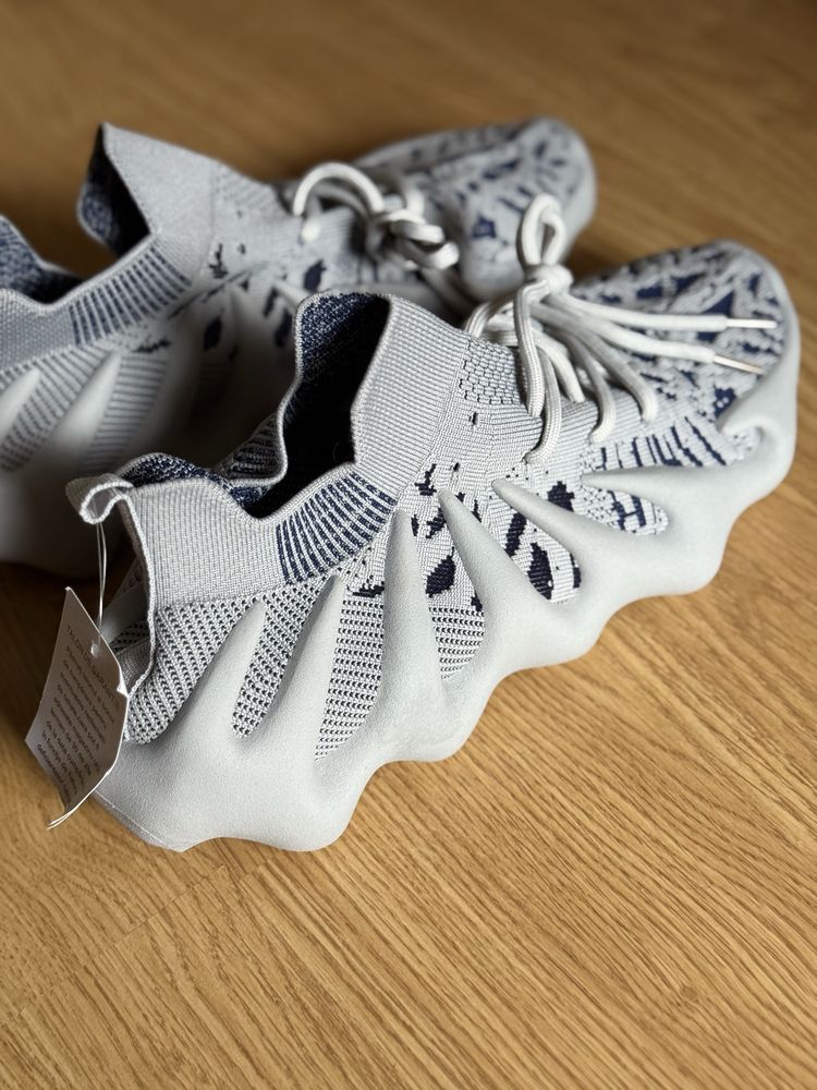 Стил като на Yeezy 450