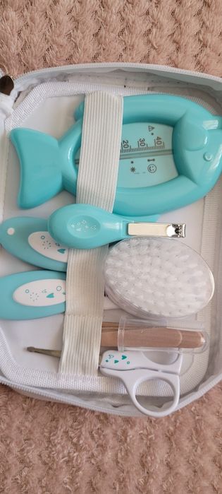 Set pentru îngrijire bebeluși/ copilași, 7 piese, Nou