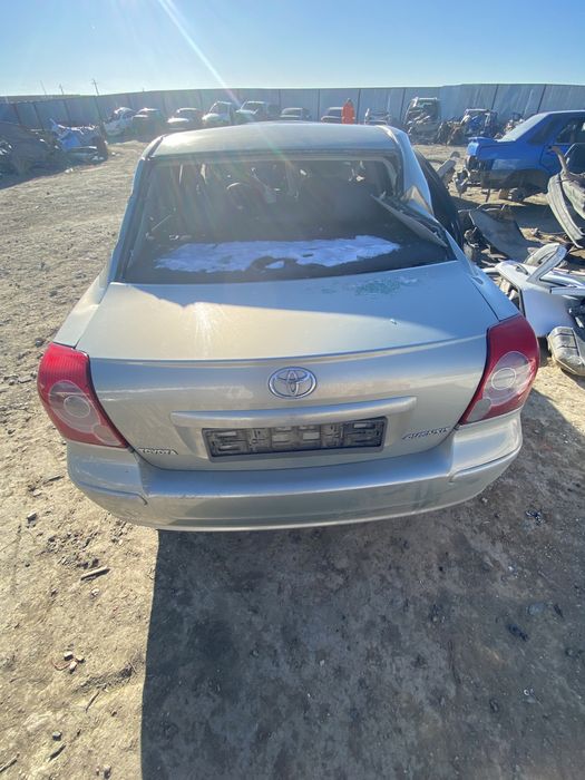 Avensis Авенсис 2,0 обьем, механика по запчастьям!!