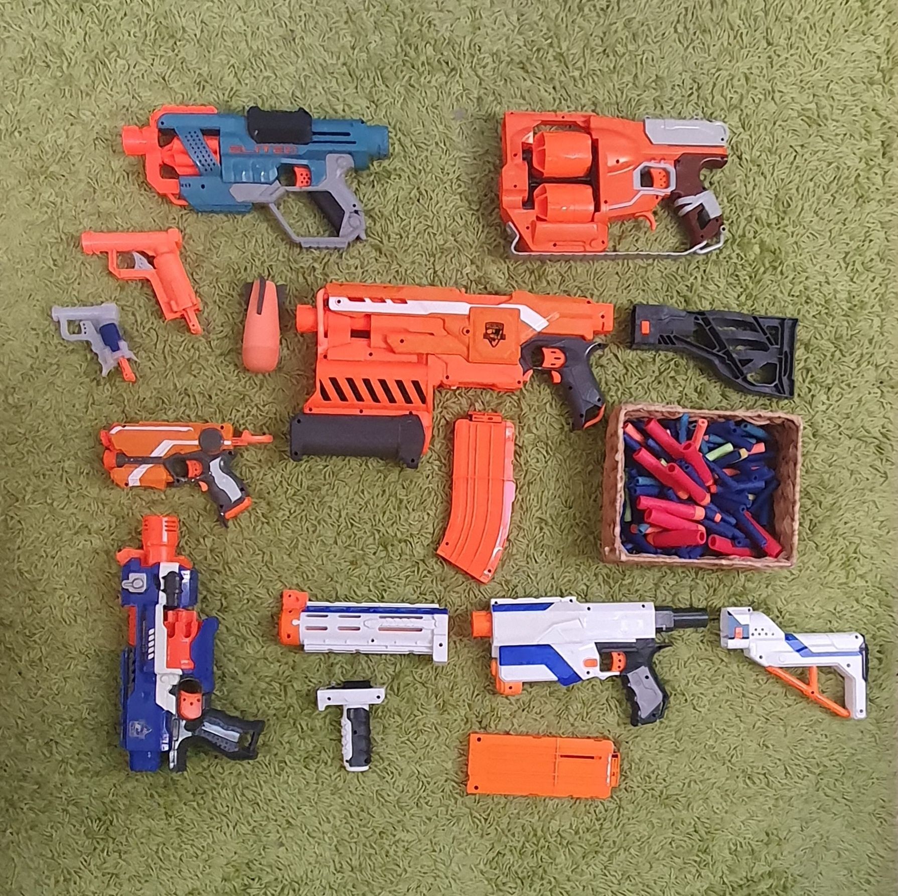 Различни Nerf пистолети