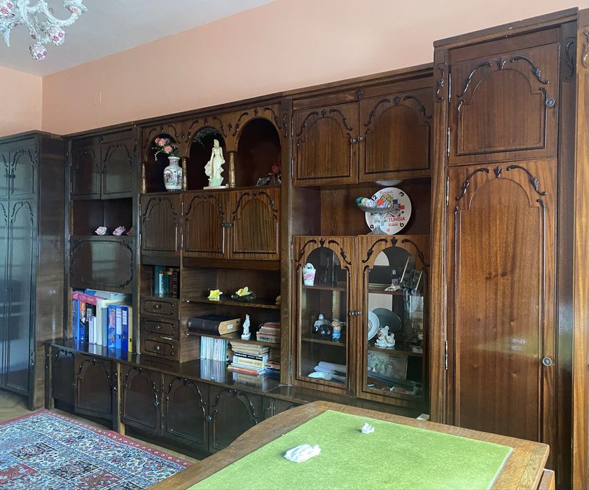 Mobilă din anii ‘80 ,,Păunița”, recondiționată