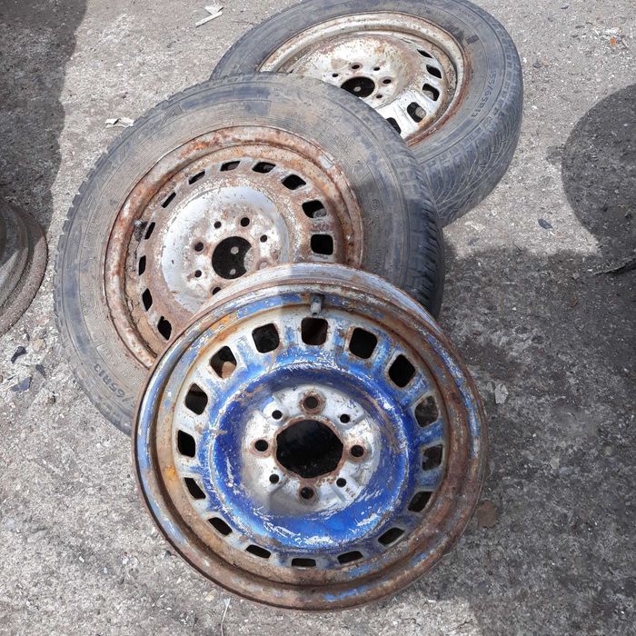 Roti Fiat Panda cu jante inguste din otel