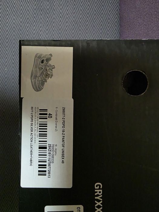 Adidasi Gryxx Albi Noi Nr 40