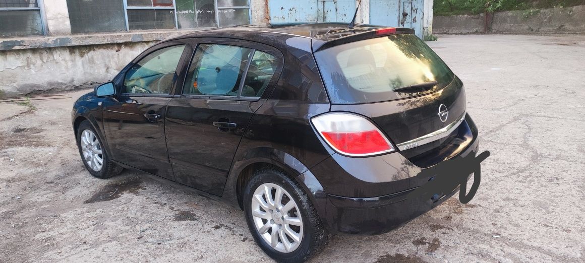 De vînzare Opel Astra H