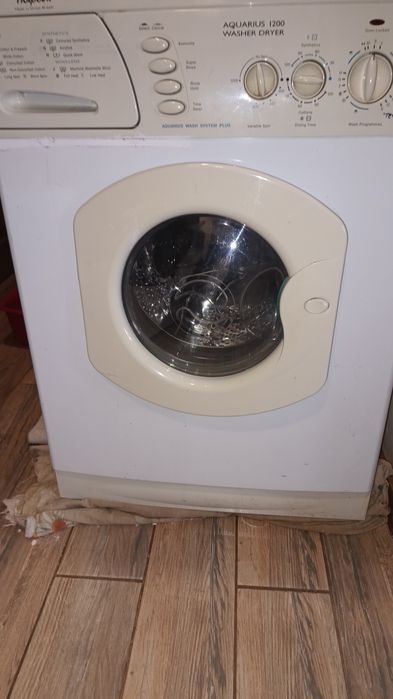 Пералня със сушилня Hotpoint