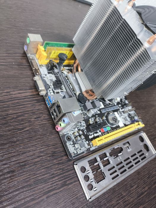 Biostar H81+i7 4790+16Gb