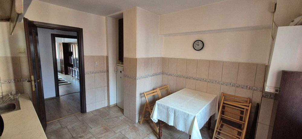 Apartament 3 camere cu 3 balcoane, giratoriu Zizin, aproape de Afi