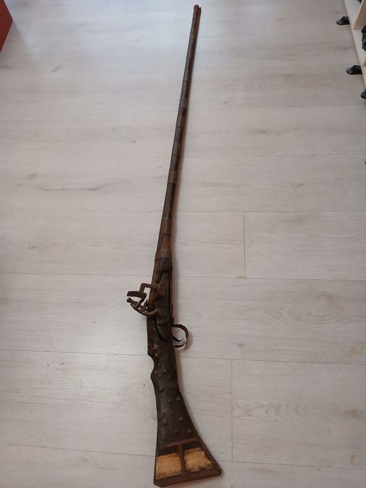 За механа  Кремъклийки каракулак нож ятаган щик сабя меч кремъклия