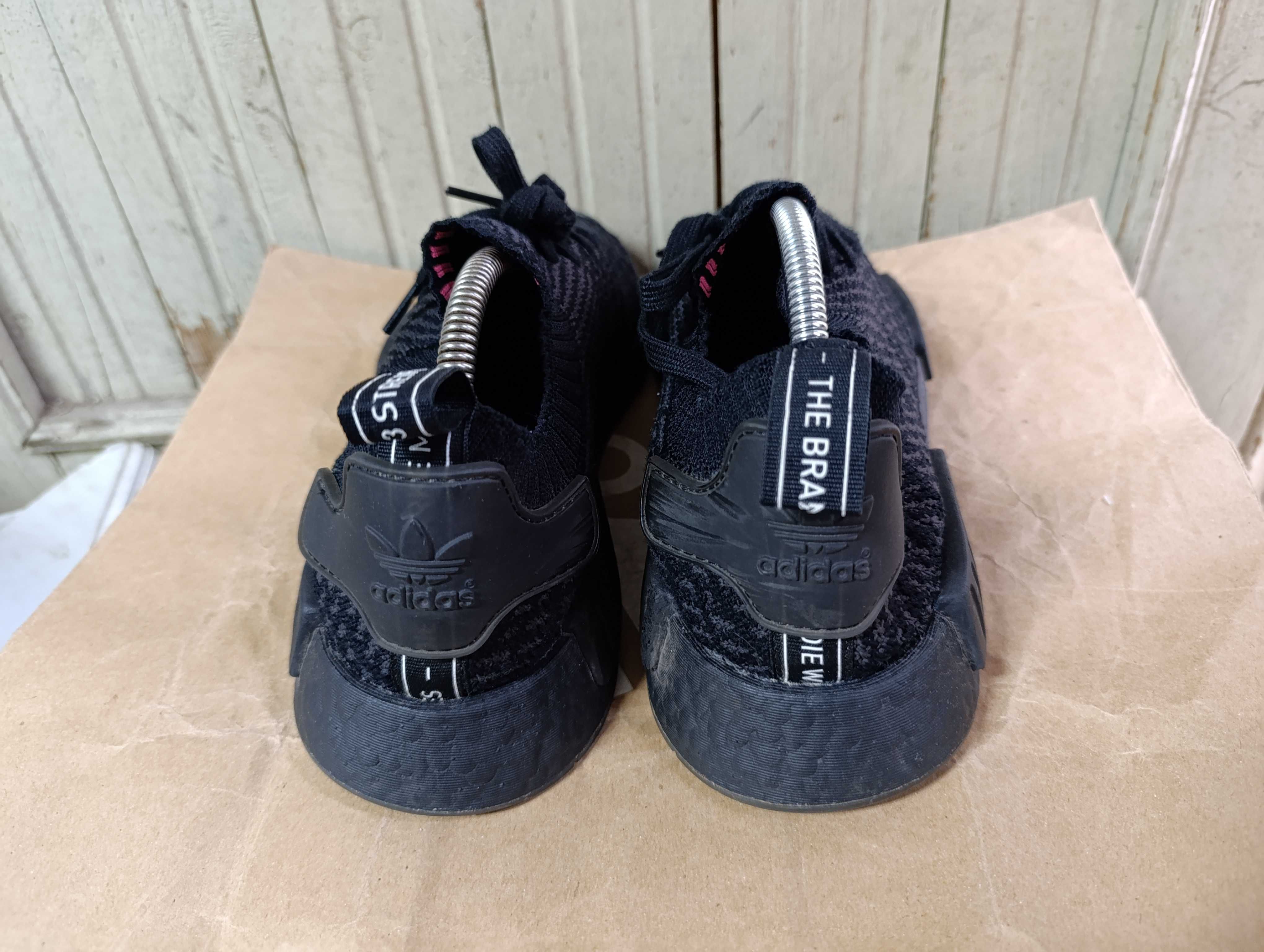 adidas NMD R1 STLT Primeknit Triple Black''оригинални маратонки 44 ном