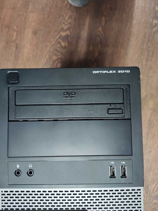 Настолен компютър DELL optiplex 3010 i5-3470 RAM 8GB HD 500GB SSD