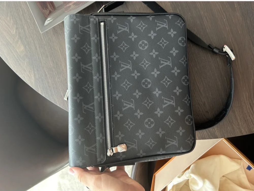 Louis vuitton мъжка чанта