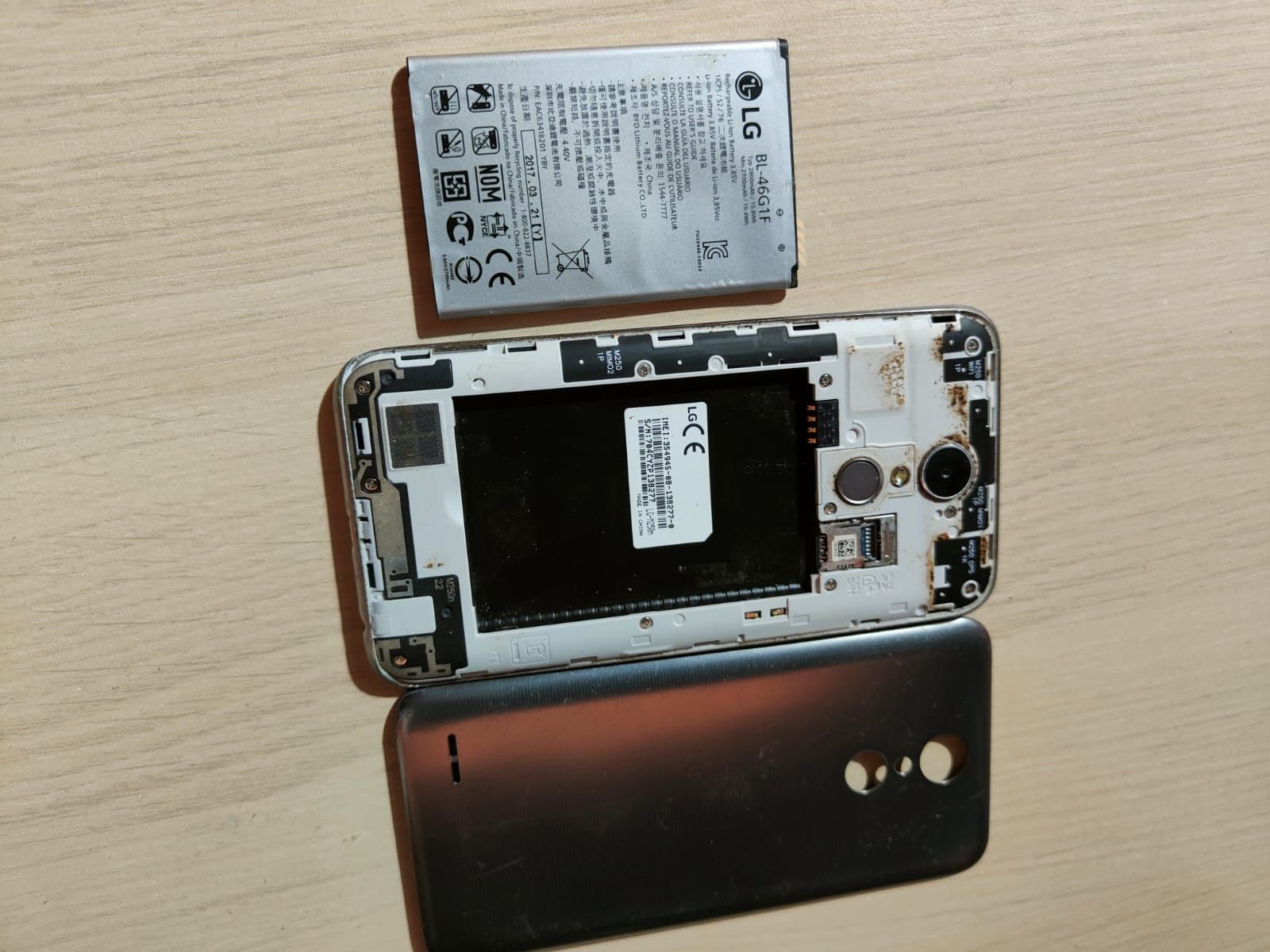 Telefon mobil LG K10  Piese sau Baterie Dual SIM 16GB 4G Black
