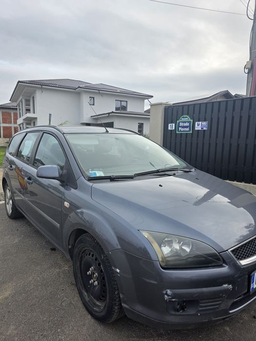 Vând Ford focus break
