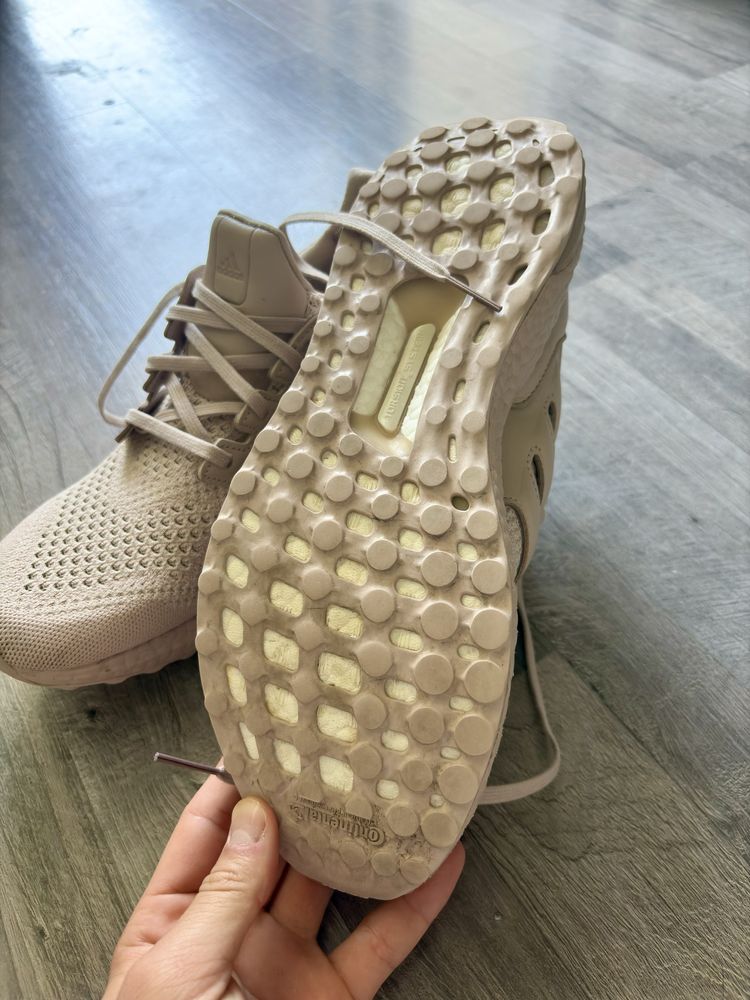 Adidas Ultraboost обувки
