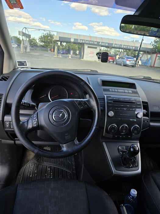 Mazda 5  7 locuri