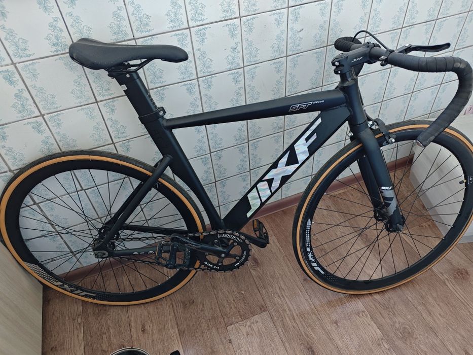 Велосипед JIXF в хорошем состоянии