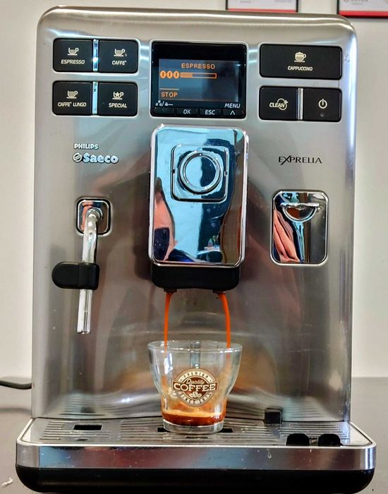 Кафеавтомат Saeco Exprelia HD8854 / Кафемашина Саеко / Робот