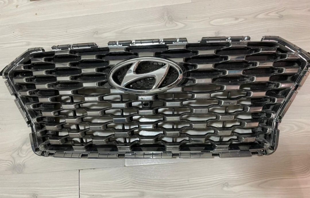 Продам решётку на Hyundai Palisade