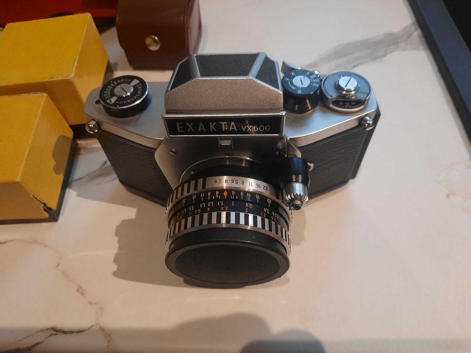 Фотапарат Exakta VX500 със Аксесоари