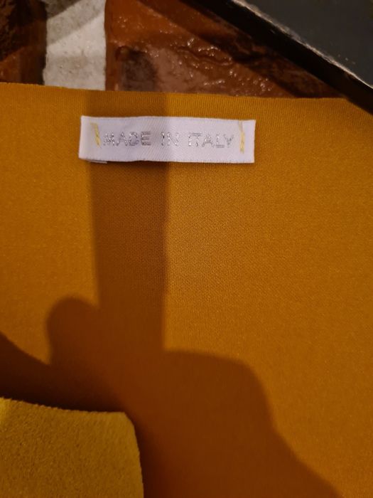 Vând jachetă (blazer) damă nouă