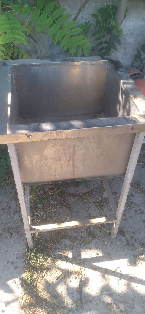 Toster .frutirnisa. gril apparat shashlik ustiga dimaxod qulquritadi