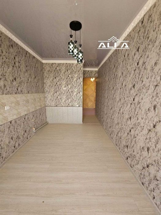 Buxoroda kvartira sotiladi 2 xonali 65m² 7-qavat.