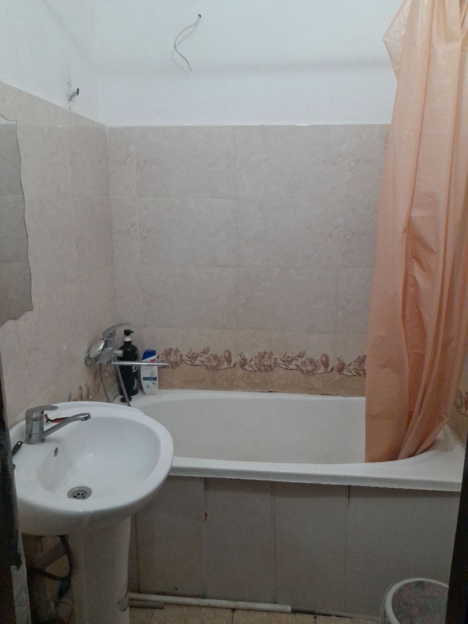 Продаю квартиру,  5 этажкада,  3 этаж