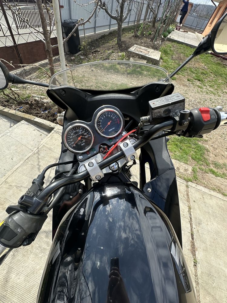 Suzuki GS500 F A2