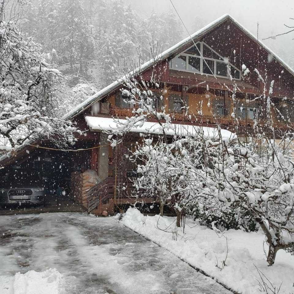 Casa de vânzare - 330 mp2 utili - 124900 EUR - pret usor negociabil