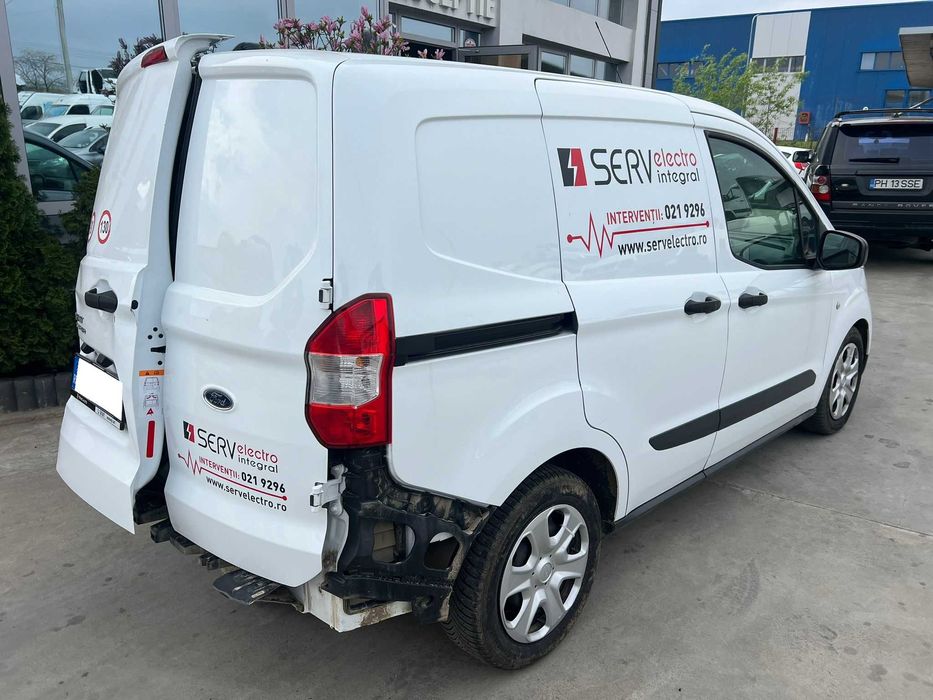 Ford Transit Courier 1.5 tdci Avariat 2021 deplasabil 79.000 km