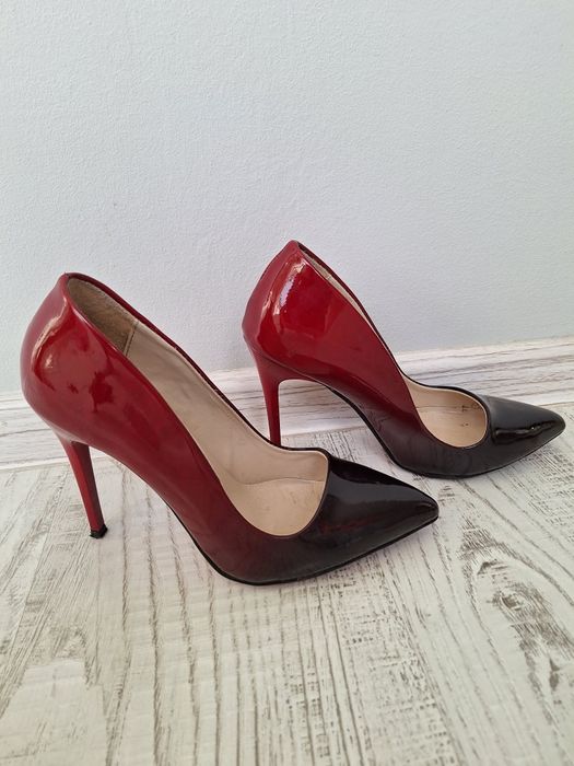 Дамски обувки на ток