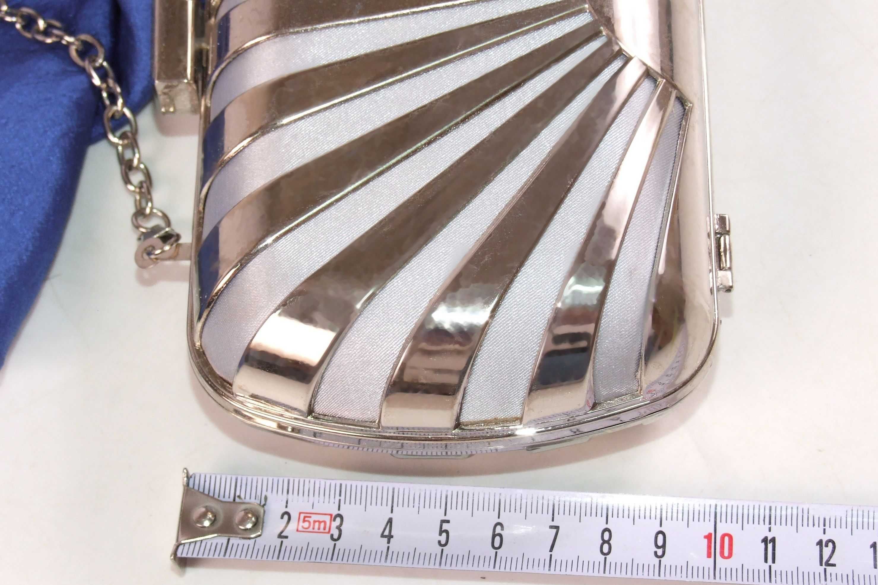Geanta metalica argintie glamour, interior catifea, Made in Italy NOUA