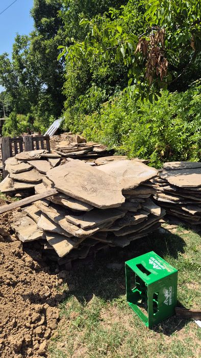 Каменни плочи от покрив