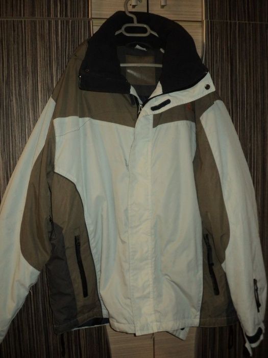 geaca,jacketa impermeabila ploaie,vant,iarna firma REEFER unisex ,L-XL