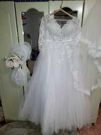 Шикарное свадебное платье размер 46 48!