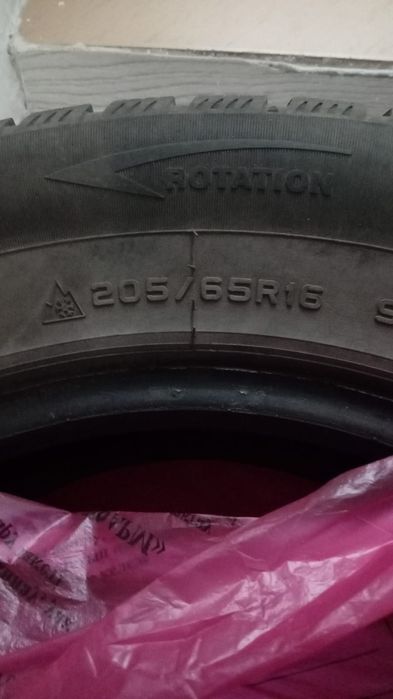 Продам зимние  шины, в хорошем состоянии