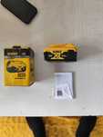 Dewalt 18v battery 5Ah dcb 184