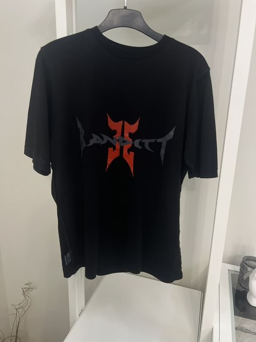 Продавам Тениска на Bandit