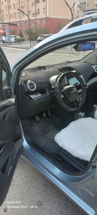 Спарк автомашинаси сотилади