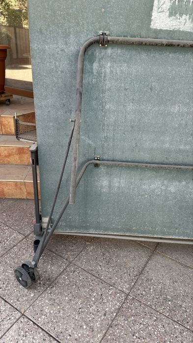 Тенесный стол , срочно большой