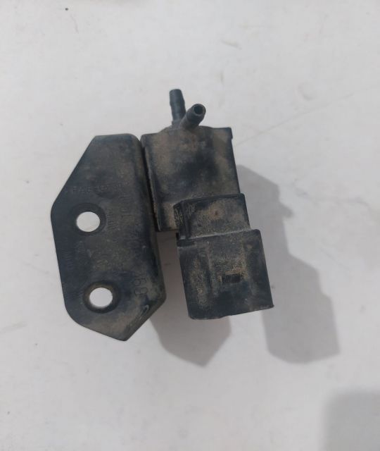 Electrovalva supapa vacuum 037906283C / 037 906 283 C Volkswagen VW P