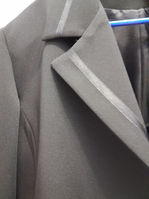 Costum taior negru  masura 56