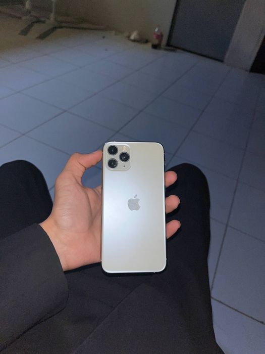iPhone 11 pro 256