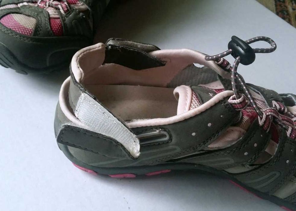 Sandale de drumetie, treking, munte, marimea 36