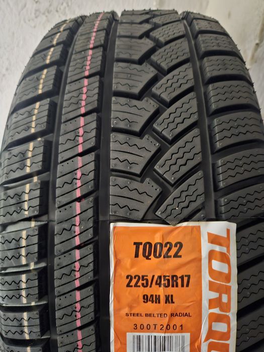 225 45 17 Torque зимни