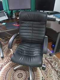 Кресло офисная руководителя