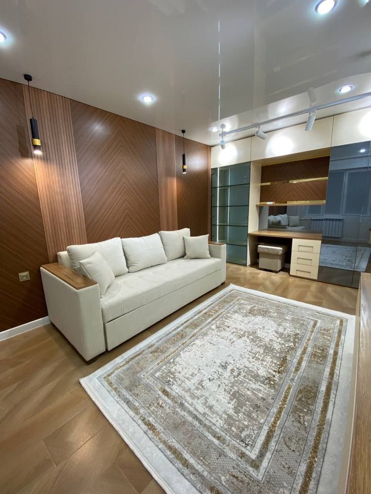 Чиланзар -6 кв Парус 1-2/2/4. 32м2 Срочно Продам квартиру
