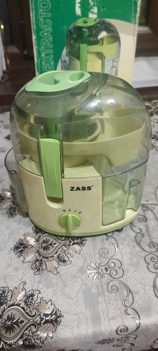 Соковыжималка от бренда ZASS