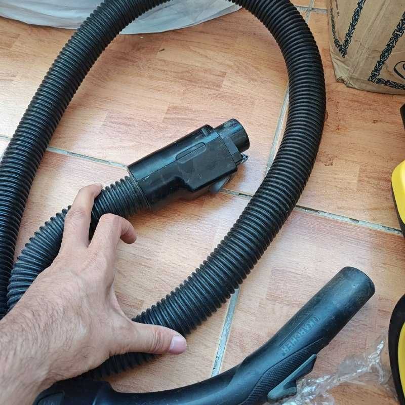 Пылесос Karcher VC3 на запчасти кархер мотор  шланг от пылесоса керхер