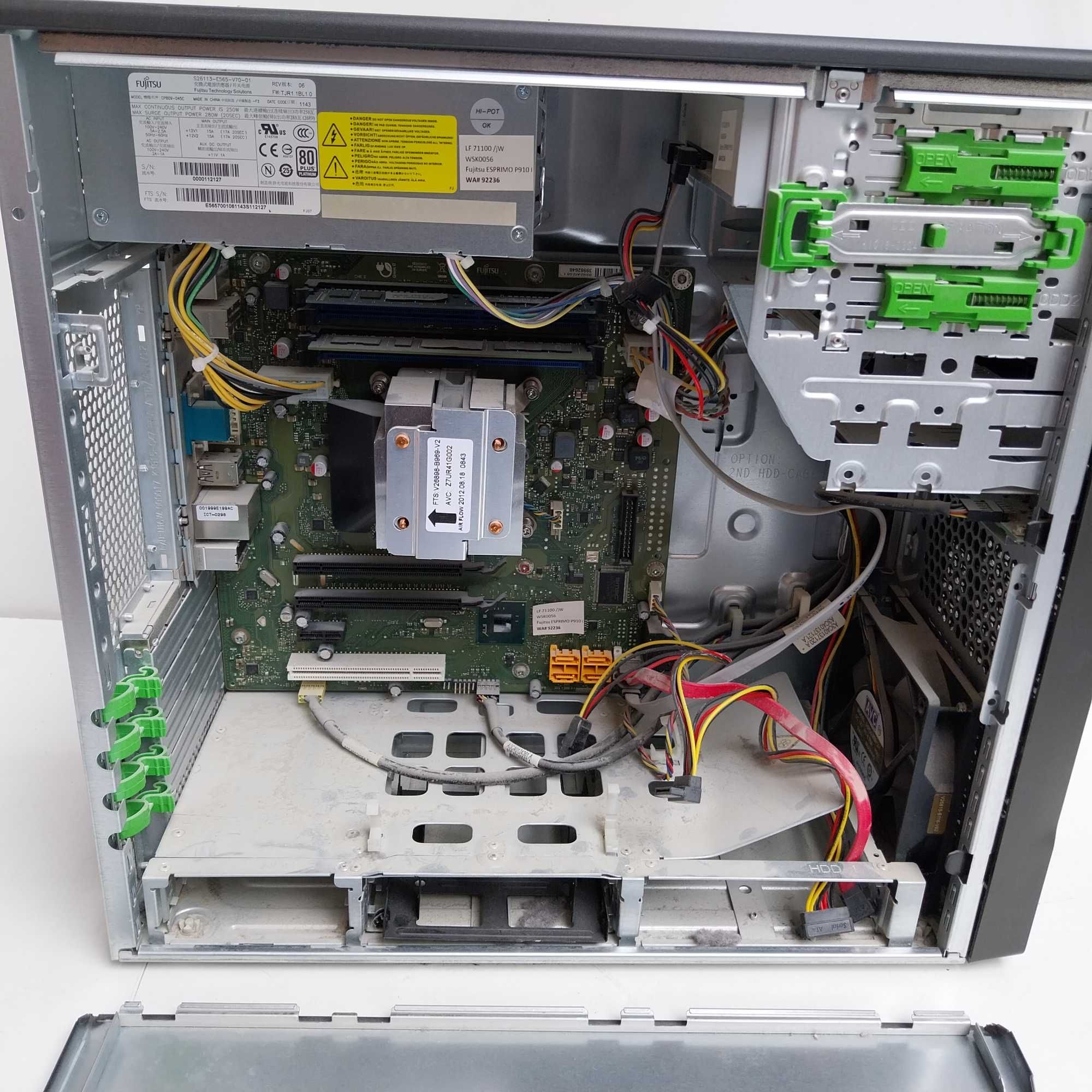 НАЙ ДОБРАТА ОФЕРТА Настолен компютър Fujitsu Esprimo P910 i5 vPro